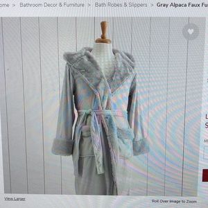 Pottery Barn Alpaca faux fur robe M